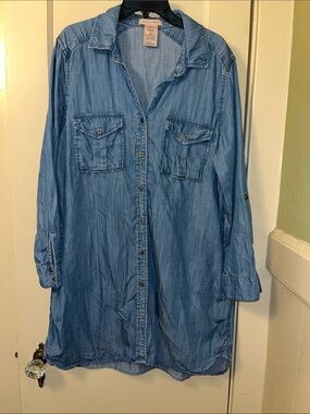 Philosophy Light Wash Denim Shirt Jacket